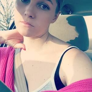 Meet your Posher, Hannah